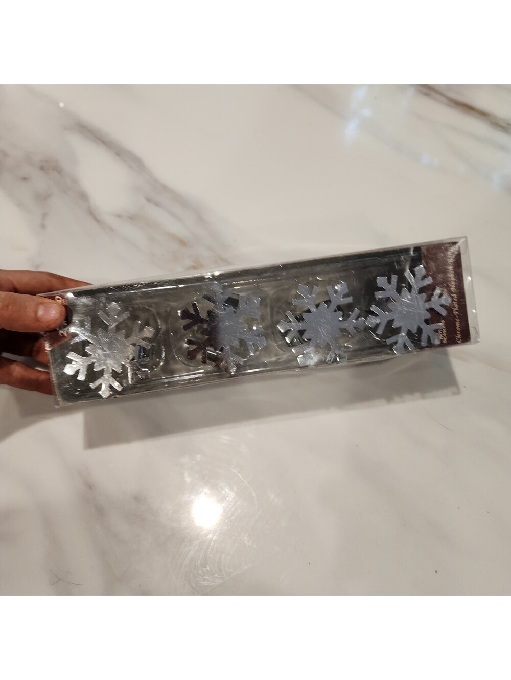 4 sets of Royal Seasons Chrome-Plated Snowflake Napkin Rings 4-Piece Set